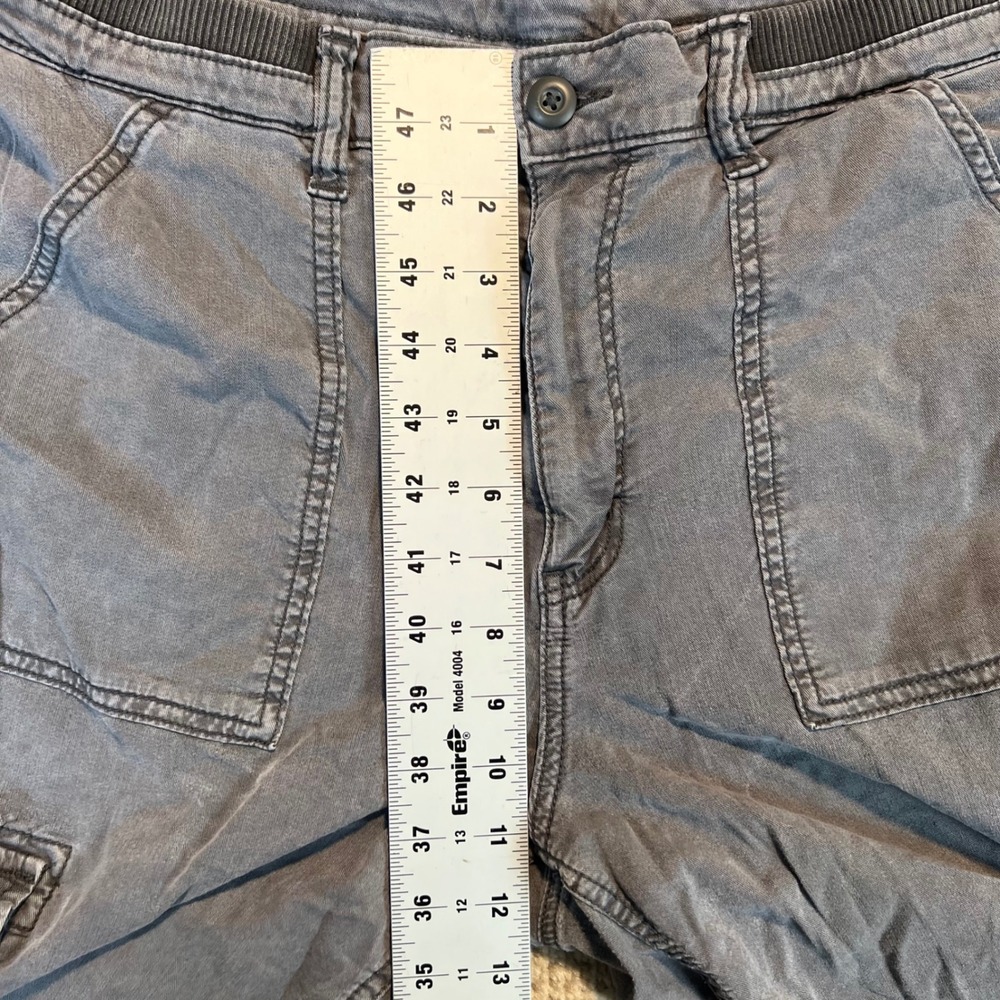 American Eagle Womens Grey Cargo Pants Wide Leg Stretch Size 12 Regular - Picture 7 of 10